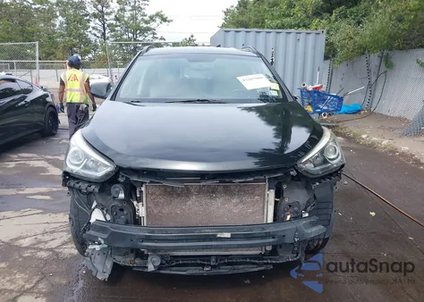 2017 Hyundai Santa Fe Sport 2.4L z USA, uszkodzony, nr VIN 5NMZUDLBXHH012930